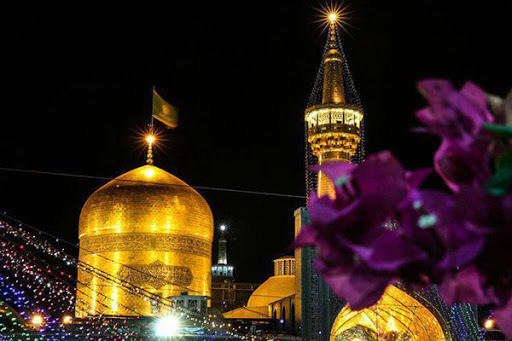 اجرای ویژه&zwnj;برنامه&zwnj;های دهه کرامت برای زائران غیر ایرانی به ۴ زبان دنیا