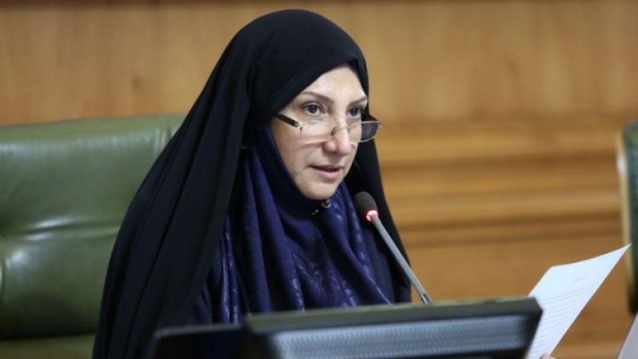 بستری شدن روزانه ۶۰۰ بیمار کرونایی در تهران بستری شدن روزانه ۶۰۰ بیمار کرونایی در تهران