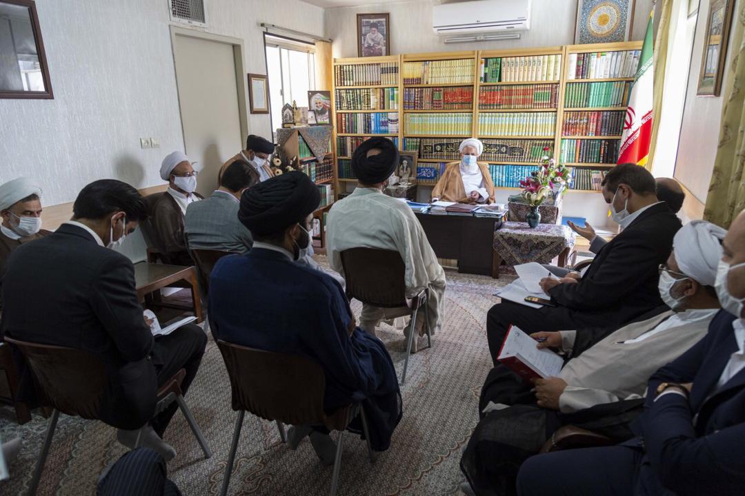 باید برنامه&zwnj;های هدایت&zwnj;گری برای دختران از سنین کودکی تا جوانی انجام شود