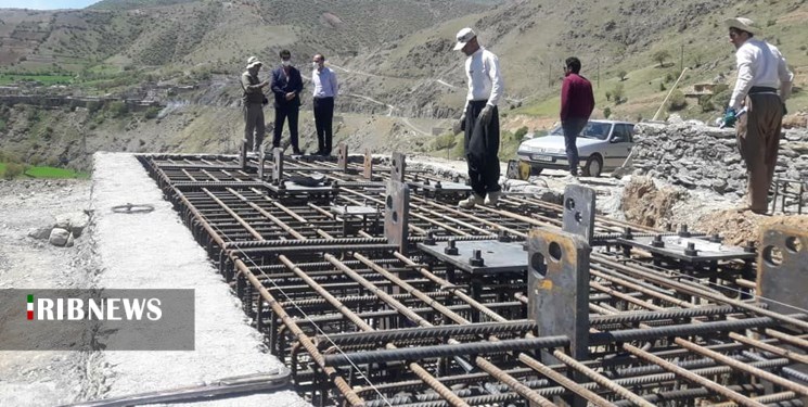 احداث بزرگترین پل شیشه&zwnj;ای معلق خاورمیانه در روستای نگل سنندج