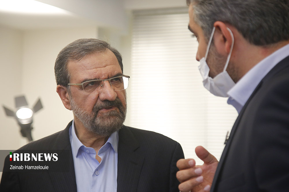محسن رضایی در بدون تعارف: برنامه و تجربه دارم ؛ اقتصاددان هم هستم