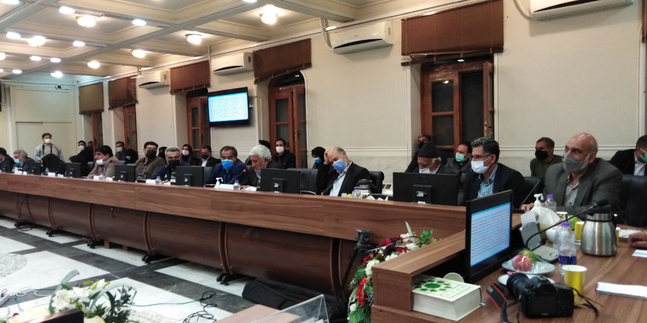 تعادل بین منابع و مصارف، راه حل مشکل آب اصفهان