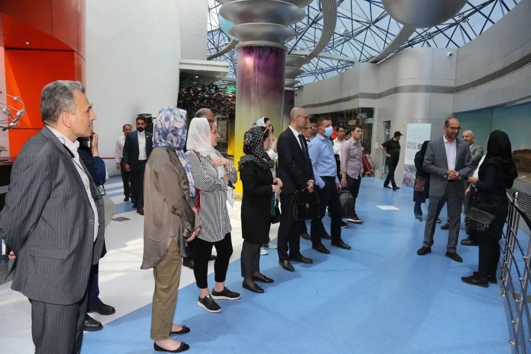 بازدید مهمانان خارجی حاضر در نمایشگاه &laquo;شهر&zwnj;های خواهرخوانده و توانمندی مدیریت شهری تهران&raquo; از منطقه عباس آباد