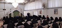 حضور بانوان قمی در کارگاه‌های تربیت فرزند حرم مطهر