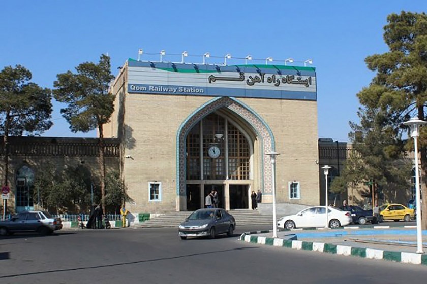 ورود غیرمجاز به حریم قانونی راهآهن قم علت برخورد با قطار ورود غیرمجاز به حریم قانونی راهآهن قم علت برخورد با قطار