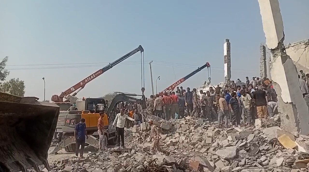 ۷۰ شهید در هرمزگان ۷۰ شهید در هرمزگان