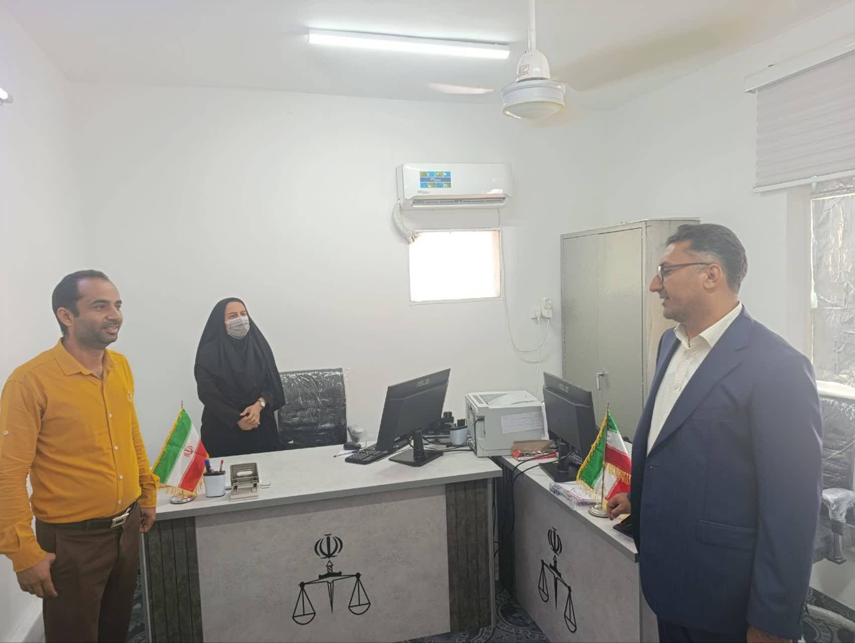 بازدید رئیس کل دادگستری هرمزگان از روند خدمترسانی به مردم در دو حوزه قضایی غرب استان بازدید رئیس کل دادگستری هرمزگان از روند خدمترسانی به مردم در دو حوزه قضایی غرب استان
