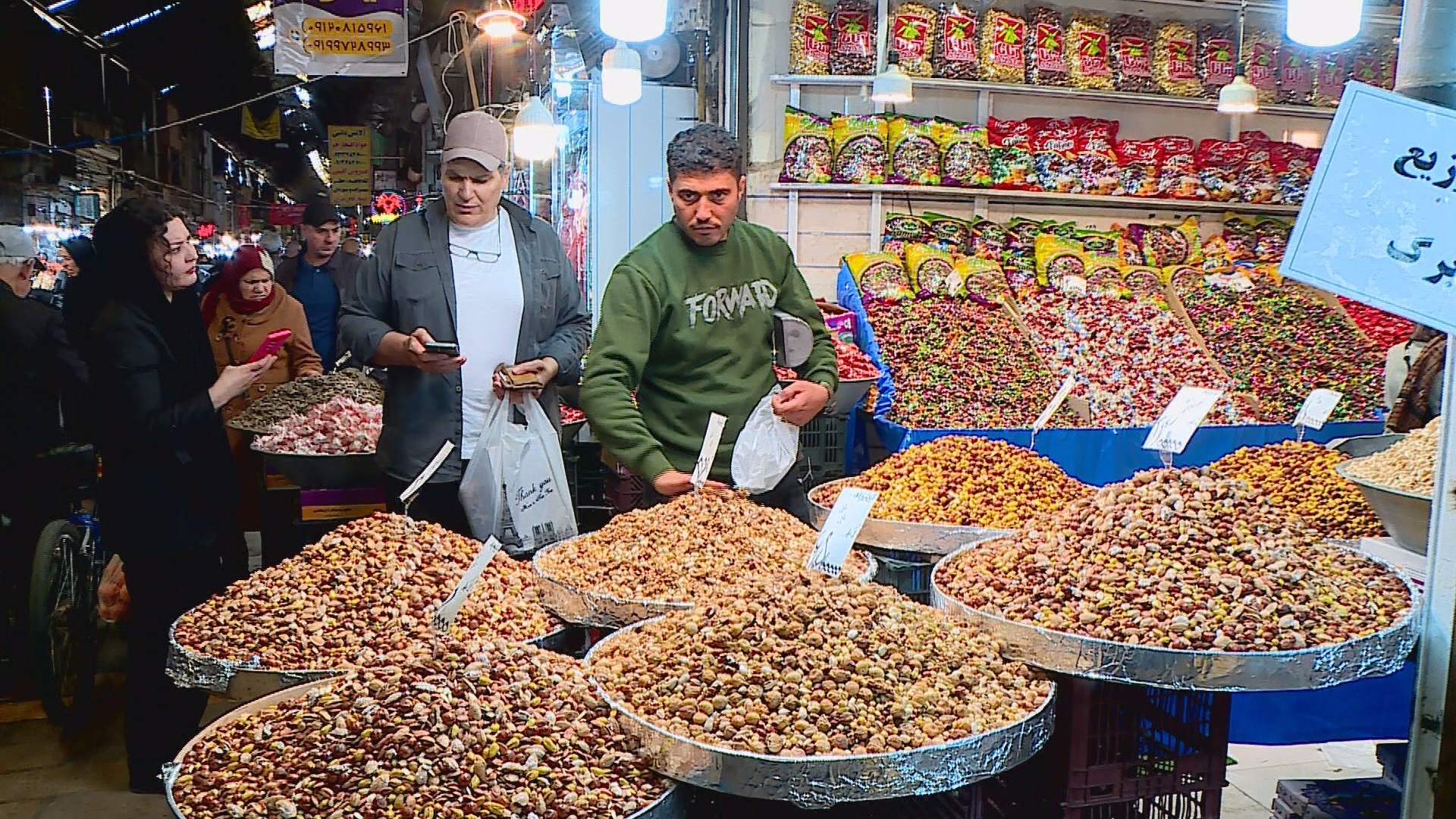 بازار مصرف کالاهای اساسی در قزوین روزانه رصد میشود بازار مصرف کالاهای اساسی در قزوین روزانه رصد میشود