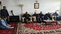 دیدار مسئولان آذربایجان شرقی با خانواده های شهدای جنگ رمضان در آذرشهر و عجب‌شیر