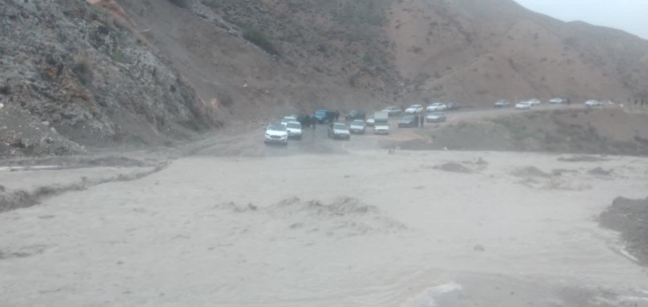 سیلاب محور روستایی قزلقان بجنورد را مسدود کرد