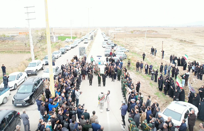 تشییع پیکر شهید جنگ رمضان در روستای خیارج