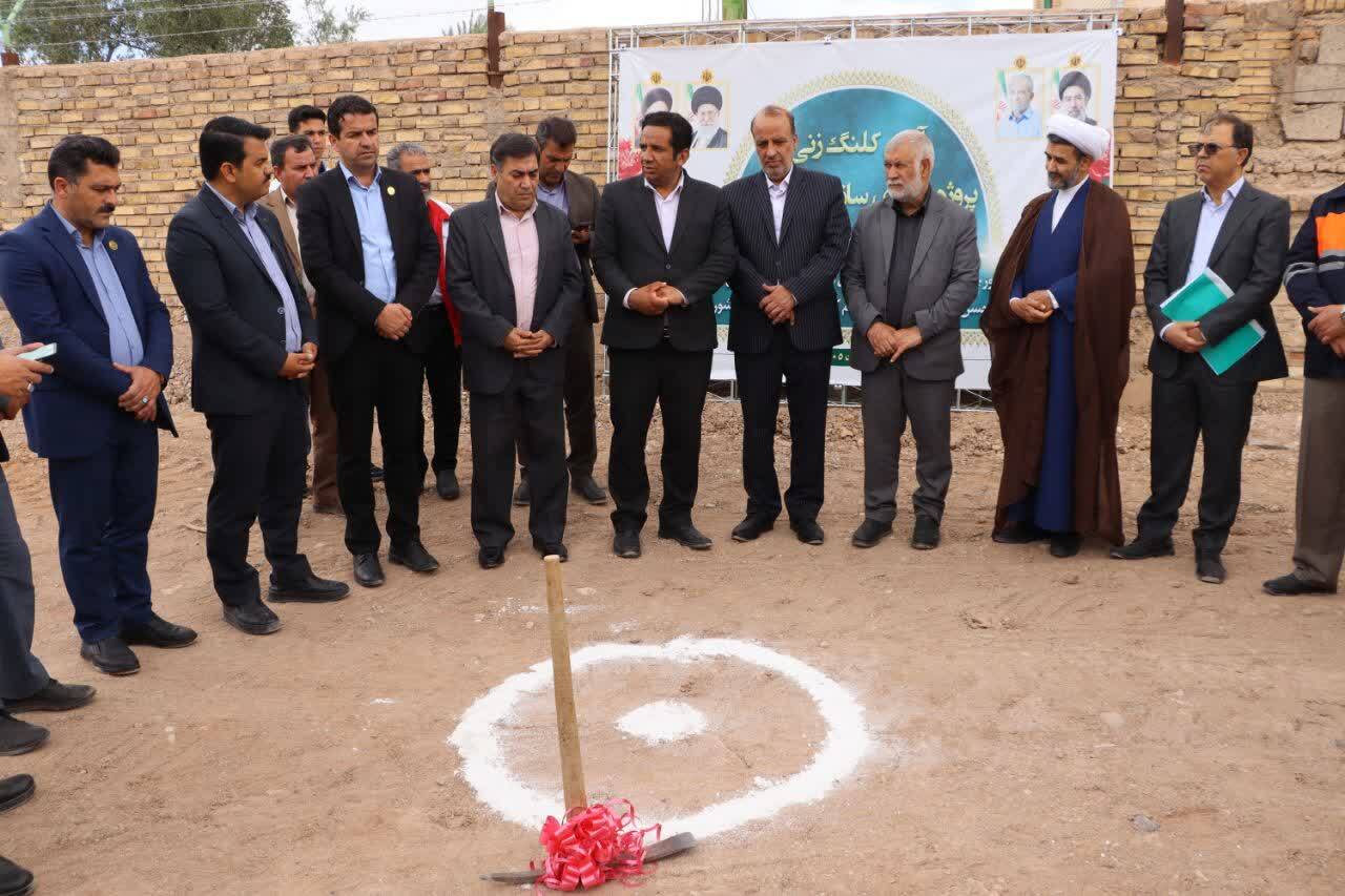 کلنگ زنی ۹ واحد تجاری آموزش و پرورش کلنگ زنی ۹ واحد تجاری آموزش و پرورش