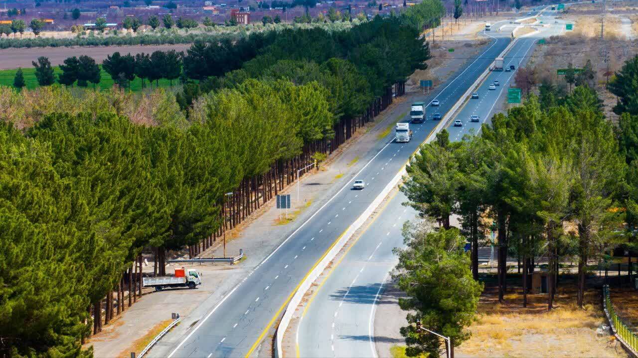 تردد بیش از یک میلیون خودرو در فروردین از محور‌های مواصلاتی خراسان جنوبی