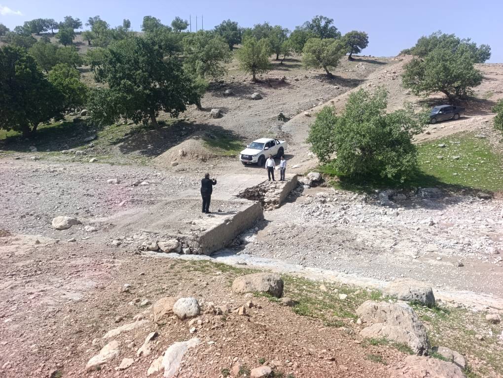 بررسی مشکلات روستای قلعه بنی و گره ای