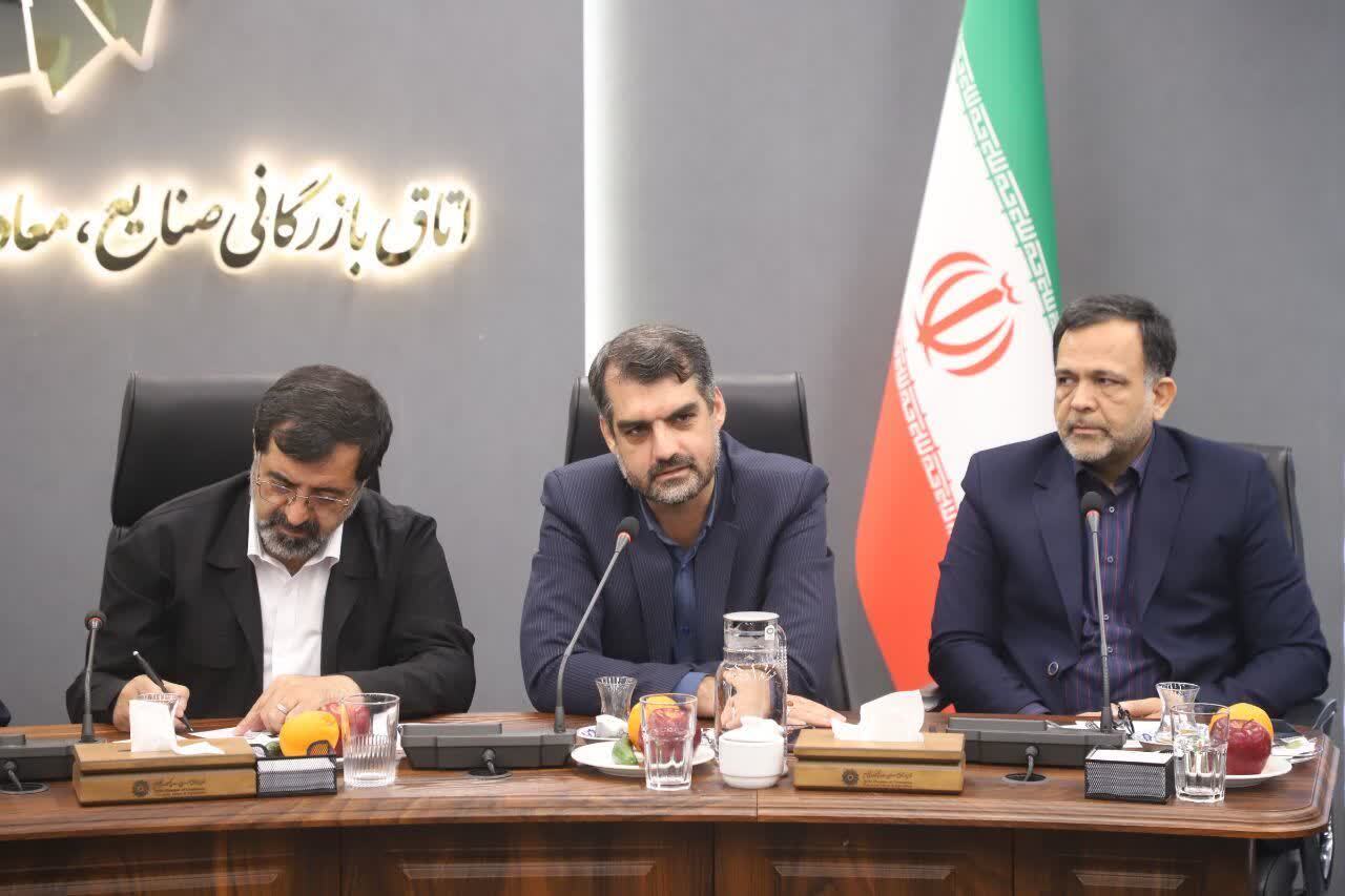 گرد و غبار امروز استان، حاصل ندادن حق‌آبه‌های قم در سال‌های گذشته است