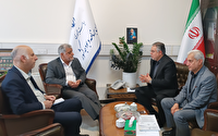 پیگیری اعتبارات عمرانی و طرح قطار شهری اهواز