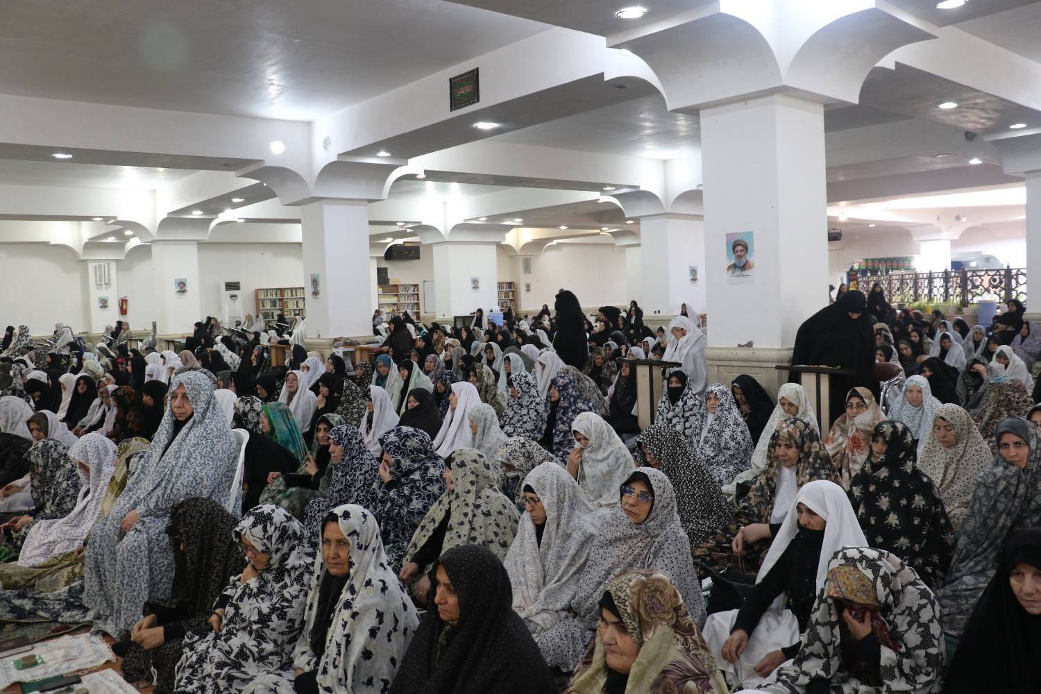 امام جمعه اردبیل: پایان شکست ناپذیریِ آمریکا، به دست ایران امام جمعه اردبیل: پایان شکست ناپذیریِ آمریکا، به دست ایران