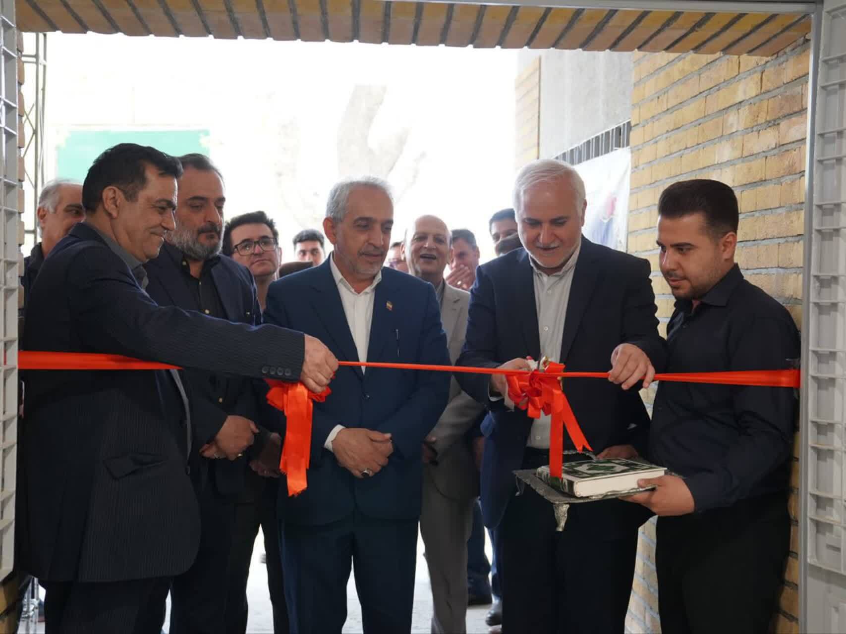 بهره برداری طرح بهسازی مرکز خدمات جامع سلامت سمیعی در همدان بهره برداری طرح بهسازی مرکز خدمات جامع سلامت سمیعی در همدان