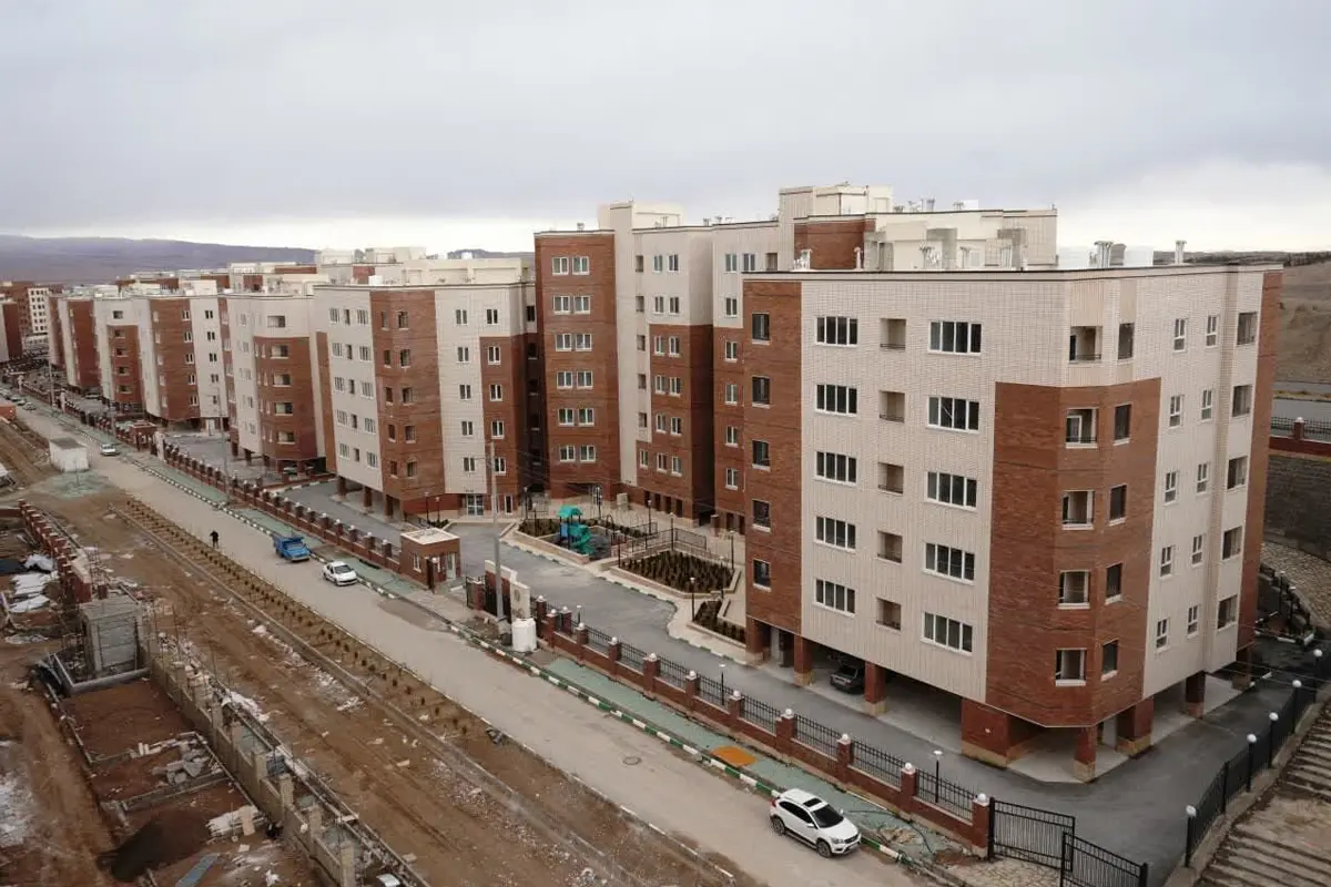 برنامه بنیاد مسکن برای ساخت و نوسازی ۵۰۰ واحد مسکونی محرومان در آذربایجان‌غربی