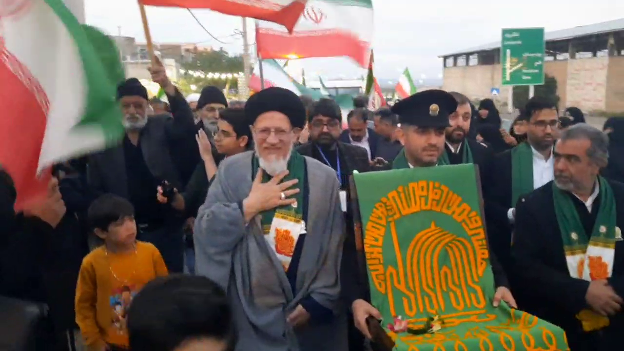 کاروان زیر سایه خورشید به شهرستان کهک قم رسید