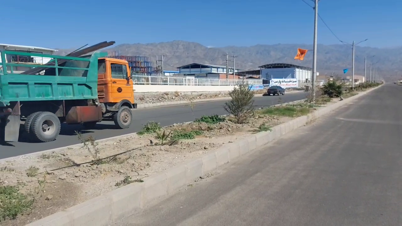 رفع نواقص زیر ساختی شهرک صنعتی شماره دو جیرفت رفع نواقص زیر ساختی شهرک صنعتی شماره دو جیرفت