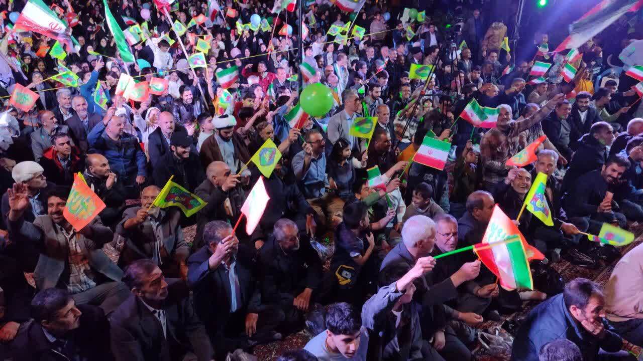 جشن بزرگ غدیر در تکاب برگزار شد