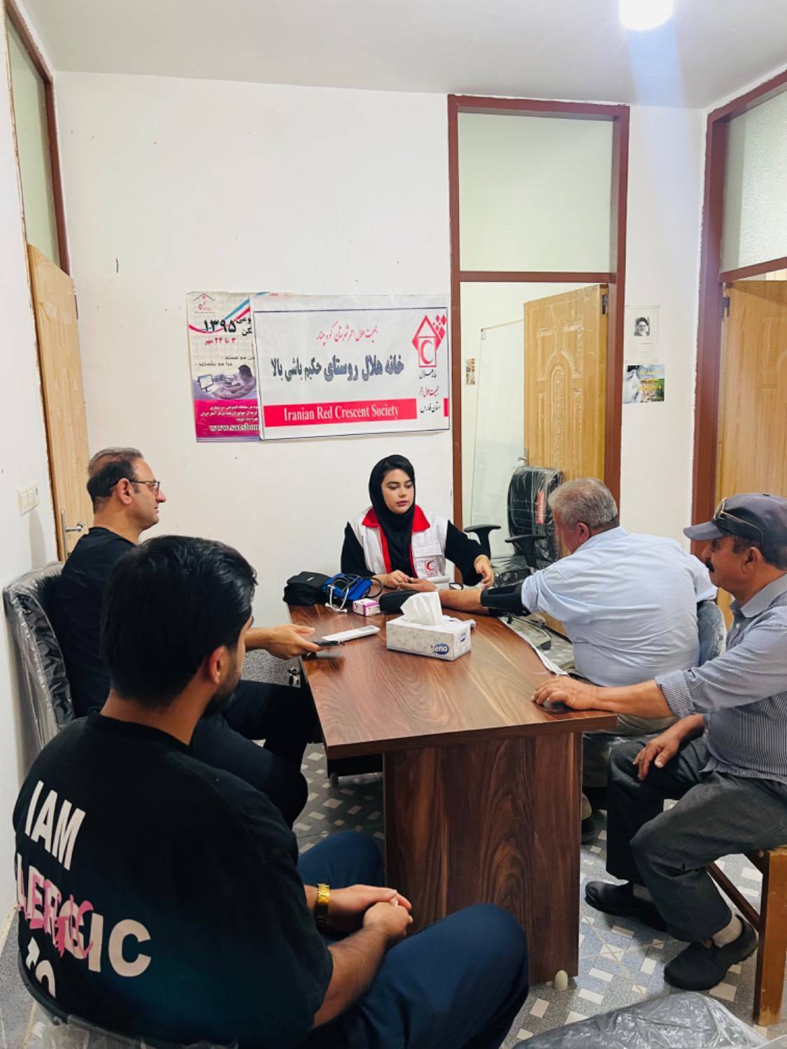 ارائه خدمات رایگان به اهالی روستای حکیم باشی کوه چنار