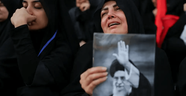 چگونه می‌توان خداحافظی از آن مشت گره‌کرده را تاب آورد؟