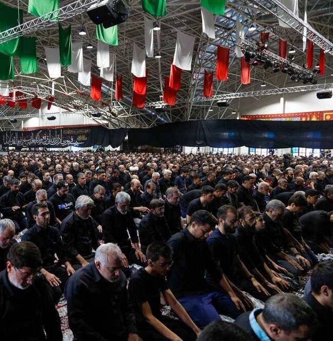 اقامه نماز ظهر عاشورا در سراسر استان اصفهان