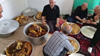 پخت و توزیع بیش از ۱۵ هزار پرس غذای نذری در کردستان
